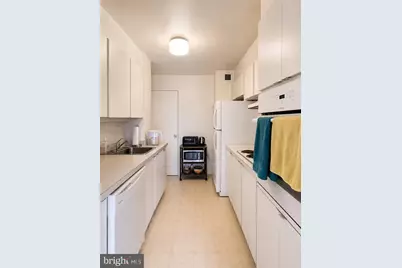 224 W Rittenhouse Square #401, Philadelphia, PA 19103 - Photo 5