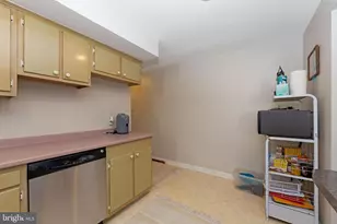 621 Benson St, Philadelphia, PA 19111 - Photo 17