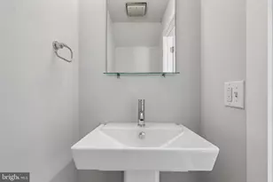 412 N Front St, Philadelphia, PA 19123 - Photo 25