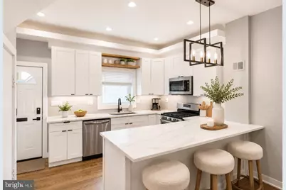 1725 Lombard Street, Philadelphia, PA 19146 - Photo 1