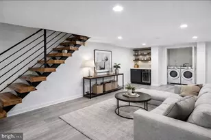 83 W Sharpnack St, Philadelphia, PA 19119 - Photo 13
