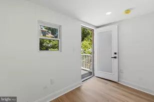 83 W Sharpnack St, Philadelphia, PA 19119 - Photo 5