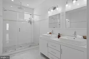 1419 Orange St, Philadelphia, PA 19125 - Photo 33