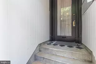 1817 Pine St, Philadelphia, PA 19103 - Photo 3