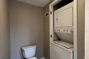 1027 N 4th St, Philadelphia, PA 19123 - Photo 9