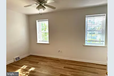 2731 S Fairhill Street, Philadelphia, PA 19148 - Photo 9