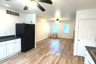2731 S Fairhill St, Philadelphia, PA 19148 - Photo 5