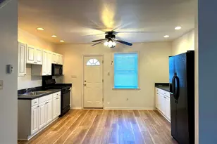 2731 S Fairhill St, Philadelphia, PA 19148 - Photo 5