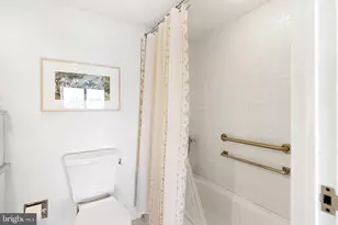 2401 Pennsylvania Ave, Philadelphia, PA 19130 - Photo 17