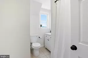 917 Oakmont St, Philadelphia, PA 19111 - Photo 25