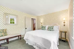 104 W Gravers Ln, Philadelphia, PA 19118 - Photo 15