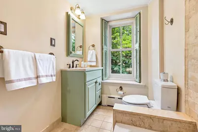 104 W Gravers Lane, Philadelphia, PA 19118 - Photo 17