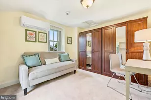 104 W Gravers Ln, Philadelphia, PA 19118 - Photo 19