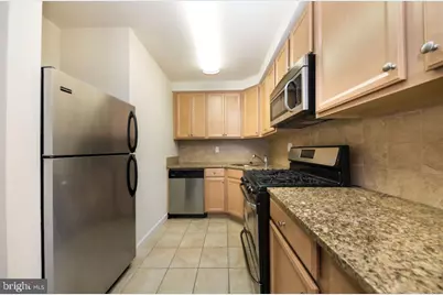 1634 Lombard Street #3, Philadelphia, PA 19146 - Photo 3