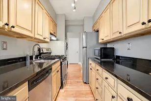 220 W Rittenhouse Square, Philadelphia, PA 19103 - Photo 11