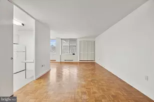 604 S Washington Square, Philadelphia, PA 19106 - Photo 3
