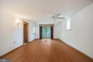 800 E Cathedral Rd, Philadelphia, PA 19128 - Photo 19