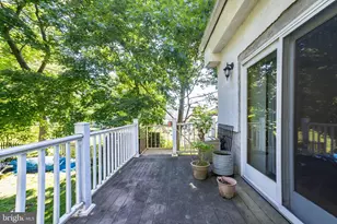 800 E Cathedral Rd, Philadelphia, PA 19128 - Photo 23