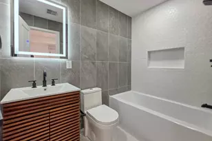 2424 W Thompson St, Philadelphia, PA 19121 - Photo 9
