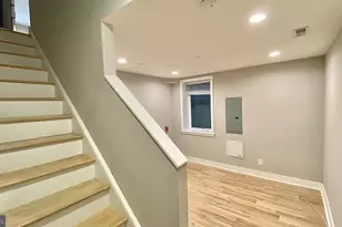 1516 Green St, Philadelphia, PA 19130 - Photo 13