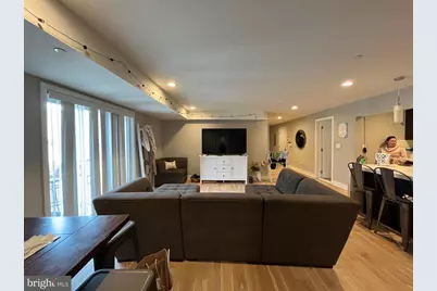 922 N 17th Street #E, Philadelphia, PA 19130 - Photo 3