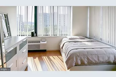 2001 Hamilton Street #801, Philadelphia, PA 19130 - Photo 11