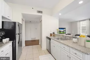 204 S 17th St, Philadelphia, PA 19103 - Photo 3