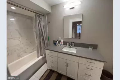 2126 Locust Street #1R, Philadelphia, PA 19103 - Photo 37