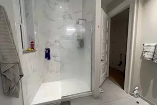 2126 Locust St, Philadelphia, PA 19103 - Photo 29