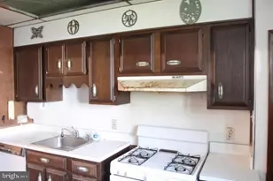 1617 N 61st St, Philadelphia, PA 19151 - Photo 7