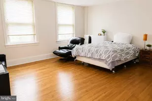 1008 Spruce St, Philadelphia, PA 19107 - Photo 1