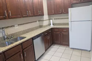 963 E Godfrey Ave, Philadelphia, PA 19124 - Photo 5
