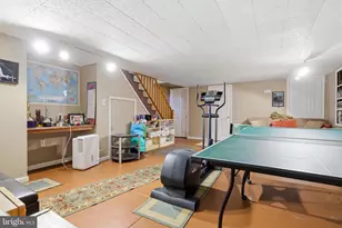 241 E Highland Ave, Philadelphia, PA 19118 - Photo 27