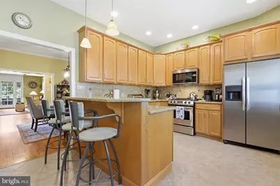 241 E Highland Avenue, Philadelphia, PA 19118 - Photo 11