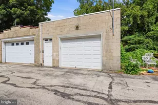 241 E Highland Ave, Philadelphia, PA 19118 - Photo 29