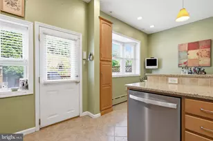 241 E Highland Ave, Philadelphia, PA 19118 - Photo 15