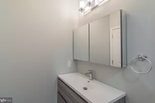1436 Montrose St, Philadelphia, PA 19146 - Photo 11