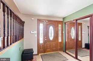 613 Oakfield Ln, Philadelphia, PA 19115 - Photo 5