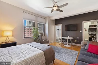 250 S 13th Street #8F, Philadelphia, PA 19107 - Photo 9