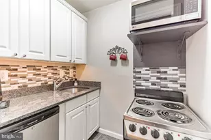250 S 13th St, Philadelphia, PA 19107 - Photo 7