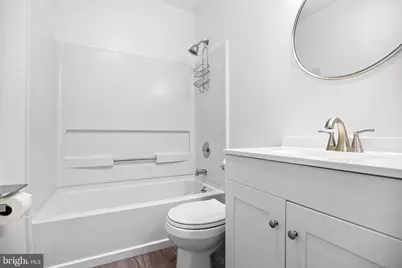705 S 20th Street S #D, Philadelphia, PA 19146 - Photo 15