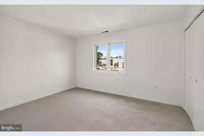 705 S 20th Street S #D, Philadelphia, PA 19146 - Photo 17