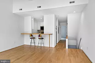705 S 20th Street S, Philadelphia, PA 19146 - Photo 11