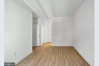 705 S 20th Street S #D, Philadelphia, PA 19146 - Photo 19