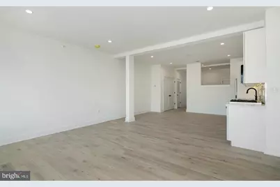 2109 S Iseminger Street #3, Philadelphia, PA 19148 - Photo 5