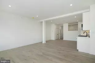 2109 S Iseminger St, Philadelphia, PA 19148 - Photo 5