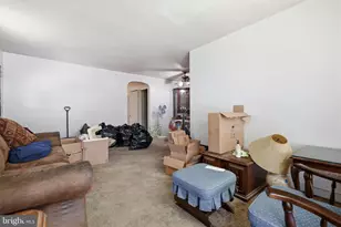 2111 Oakmont St, Philadelphia, PA 19152 - Photo 5