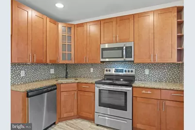 407 W Abbottsford Avenue, Philadelphia, PA 19144 - Photo 13