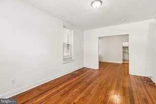 385 Conarroe St, Philadelphia, PA 19128 - Photo 3