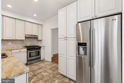 385 Conarroe Street, Philadelphia, PA 19128 - Photo 9